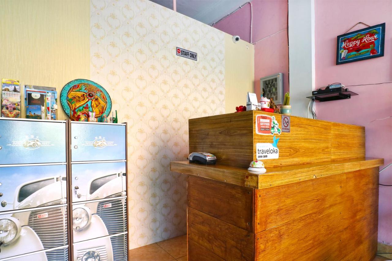 Balini 9 Hostel Denpasar  Bagian luar foto