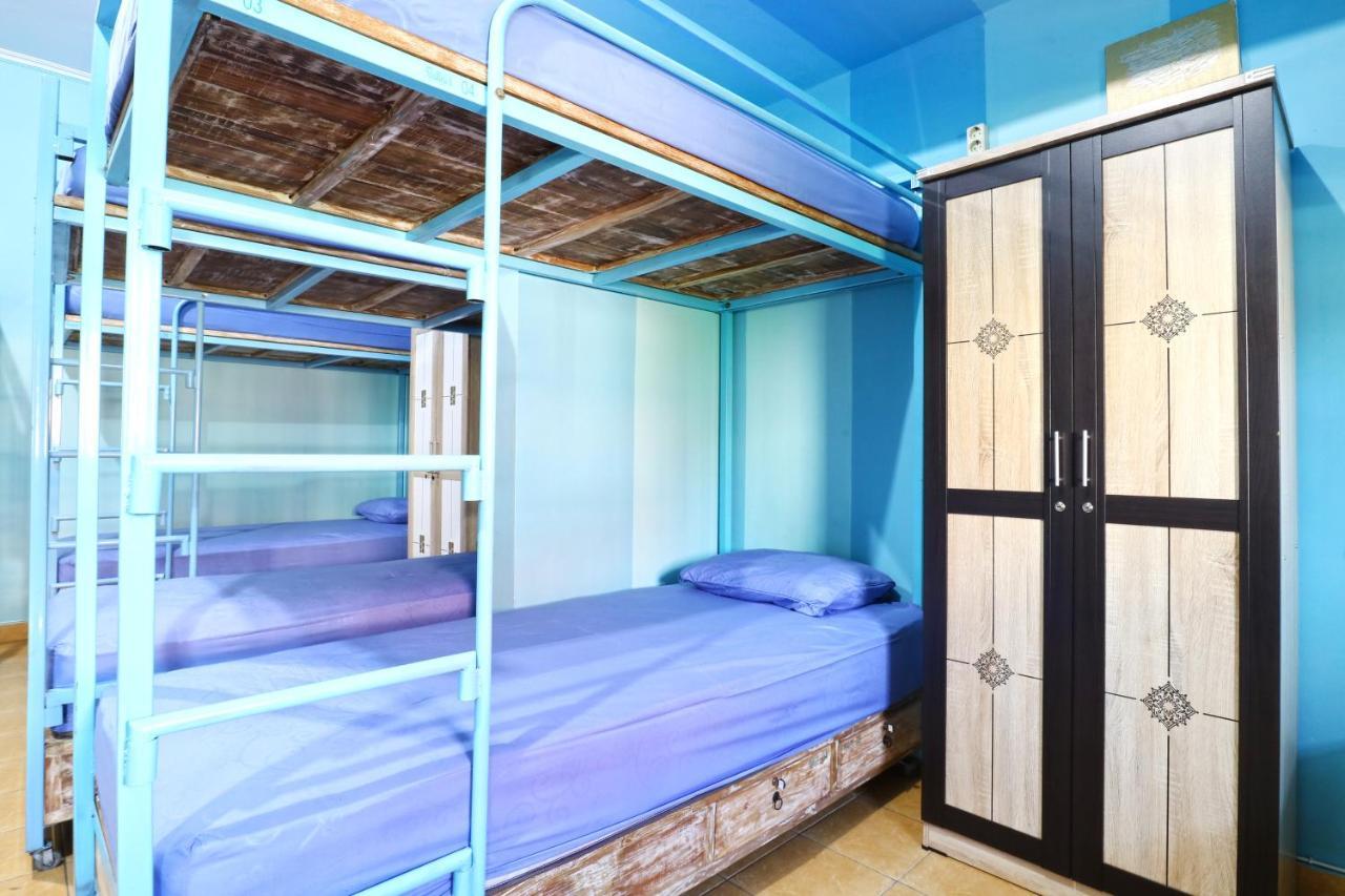 Balini 9 Hostel Denpasar  Bagian luar foto
