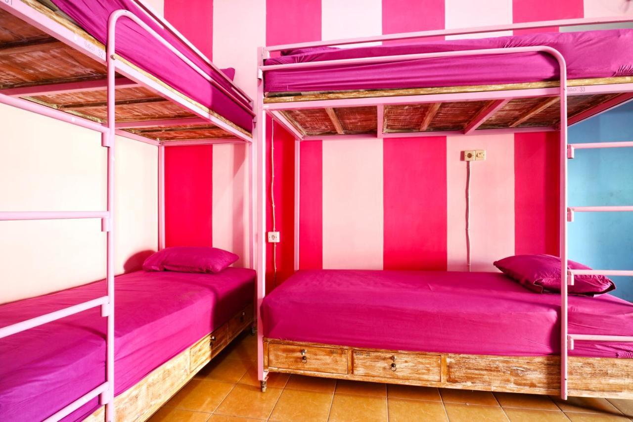 Balini 9 Hostel Denpasar  Bagian luar foto