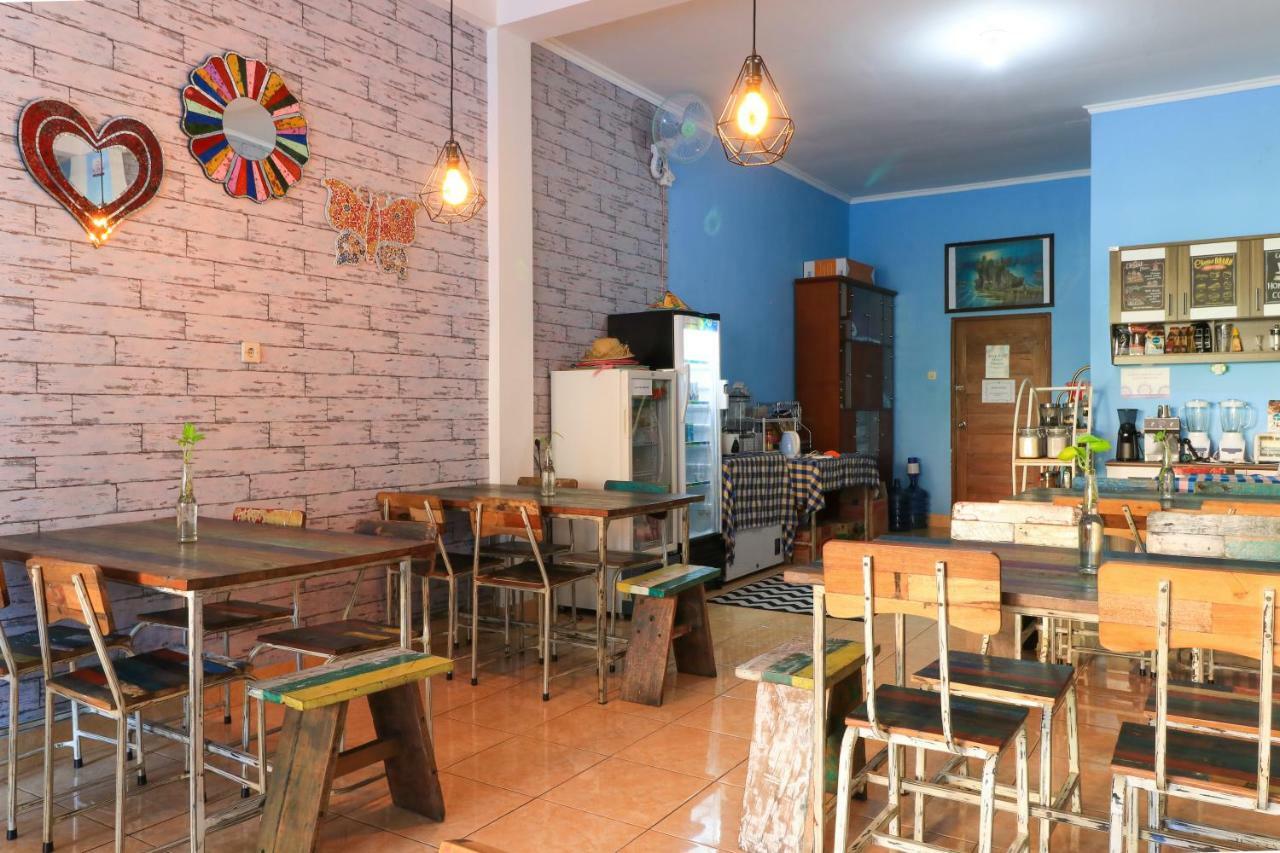 Balini 9 Hostel Denpasar  Bagian luar foto