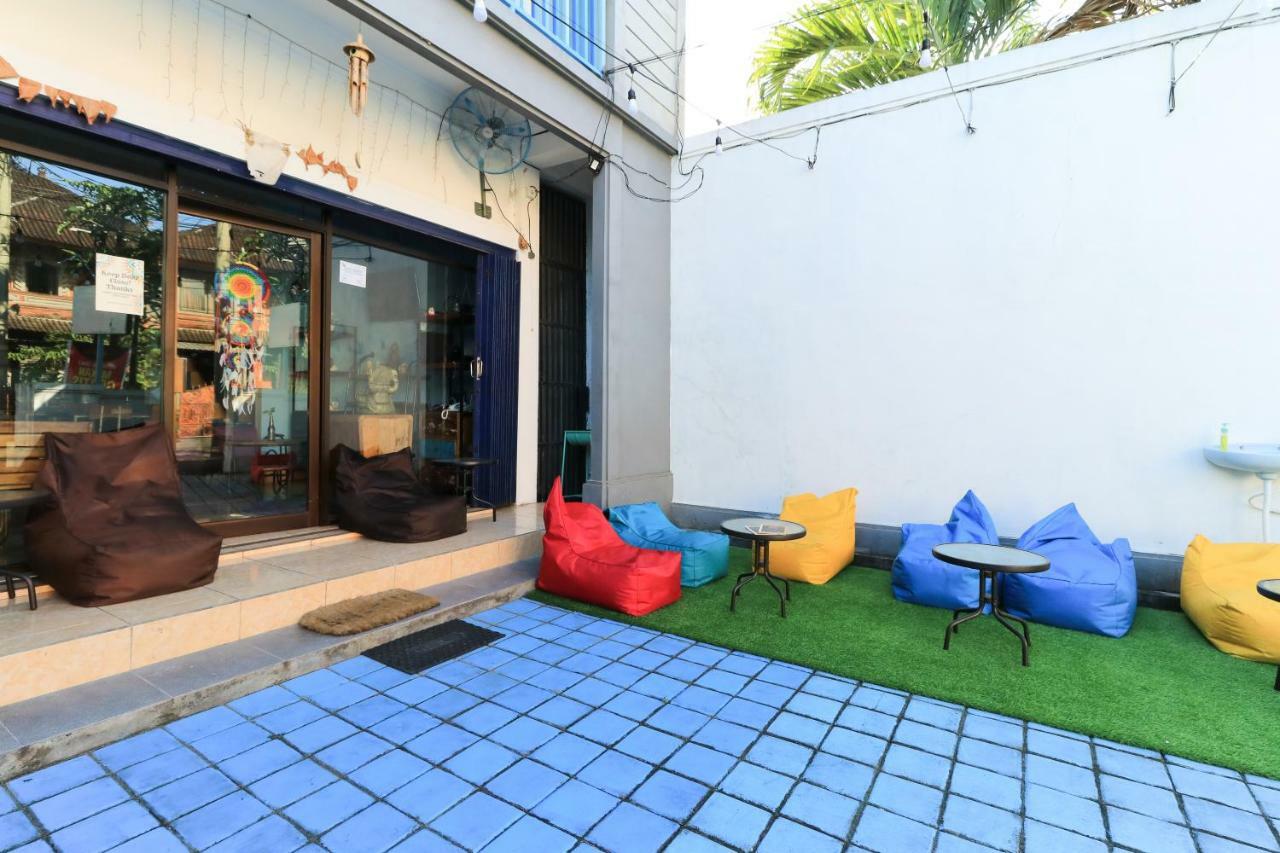 Balini 9 Hostel Denpasar  Bagian luar foto